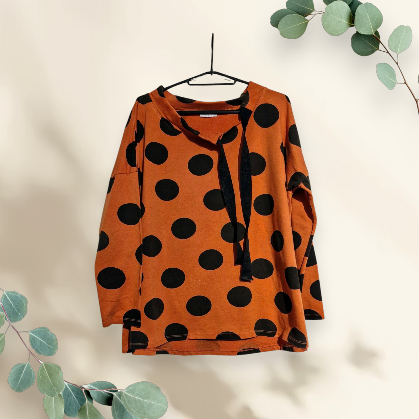 Top à motifs ronds